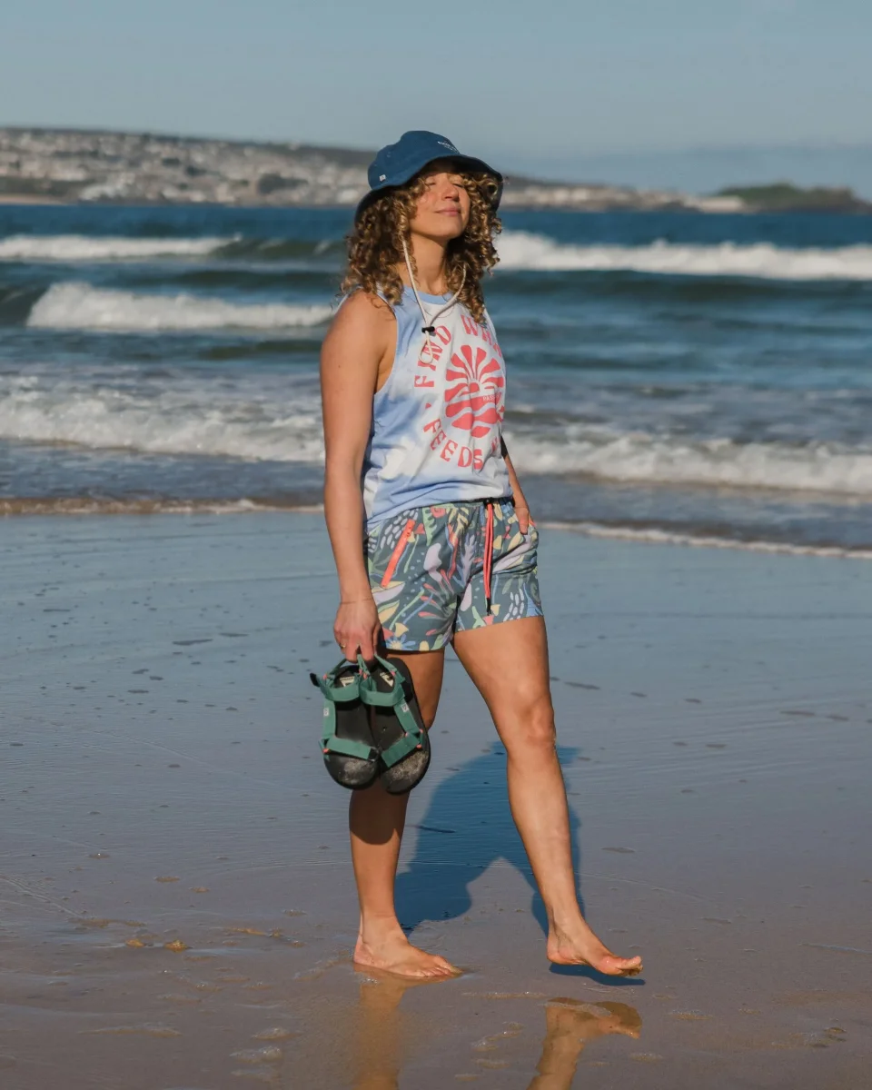 Short polyvalent Way Out - Algues abstraites bleu marée – Image 4