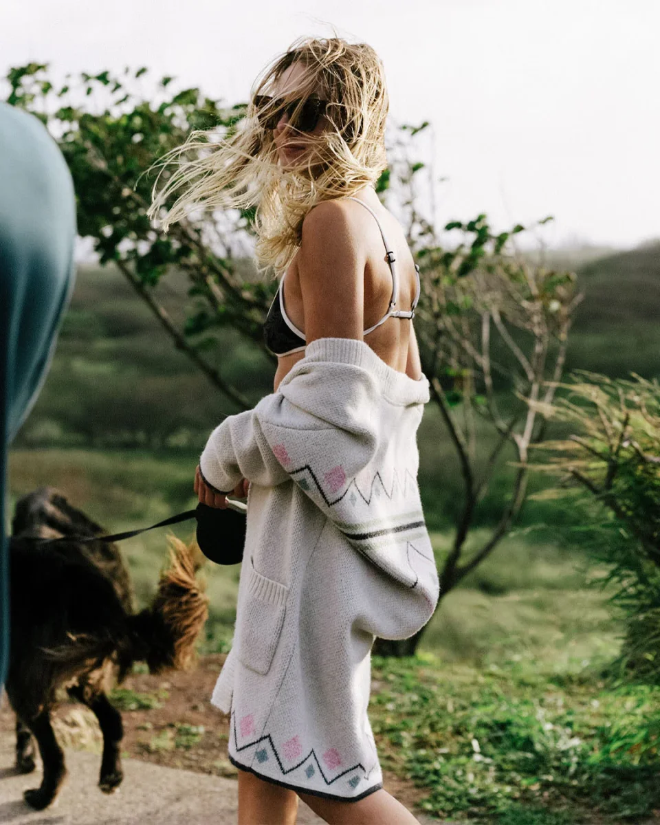 Cardigan en fil recyclé Leif - Blanc cassé – Image 4