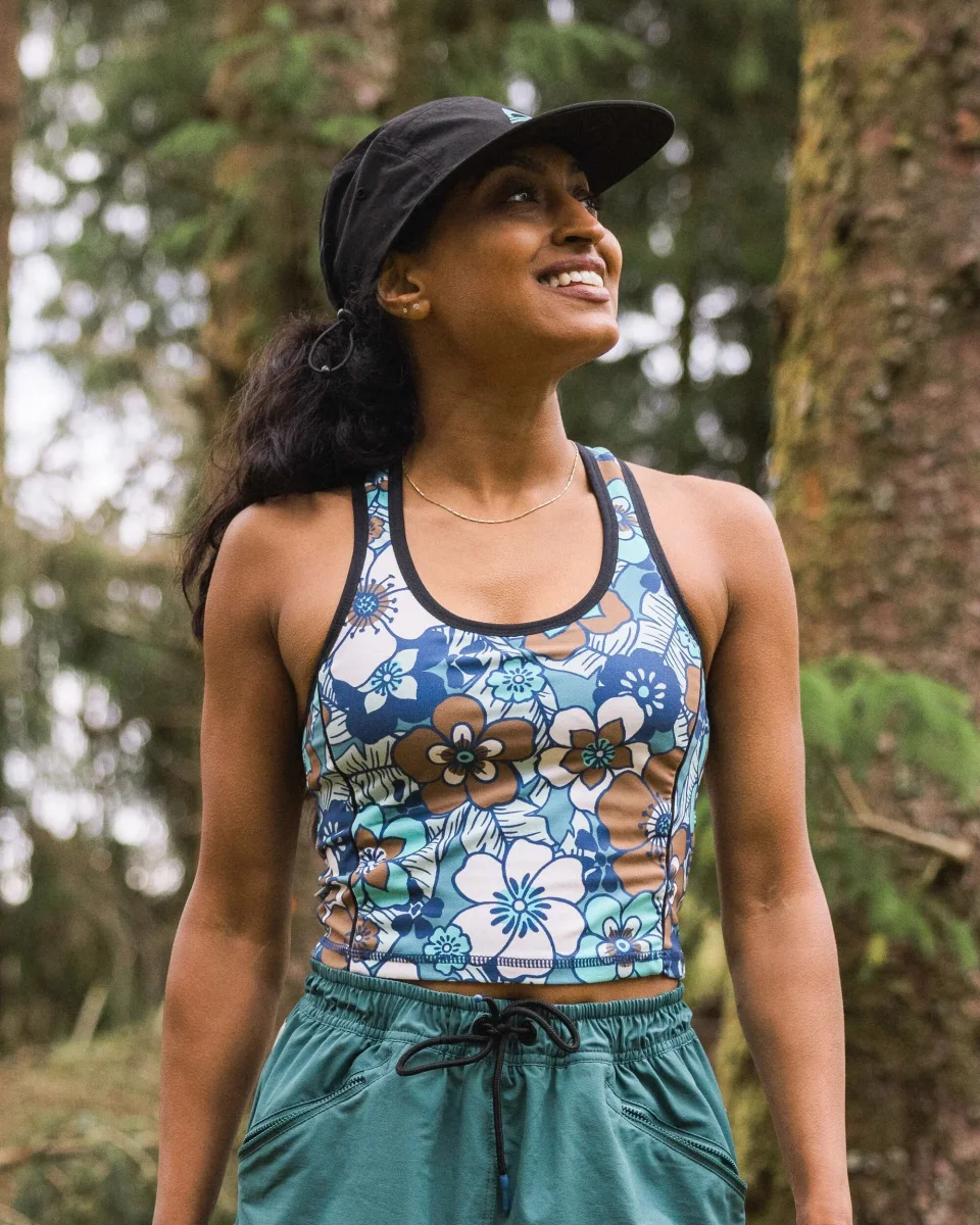 Haut Court Actif Recyclé Mantra - Vintage Floral Aqua