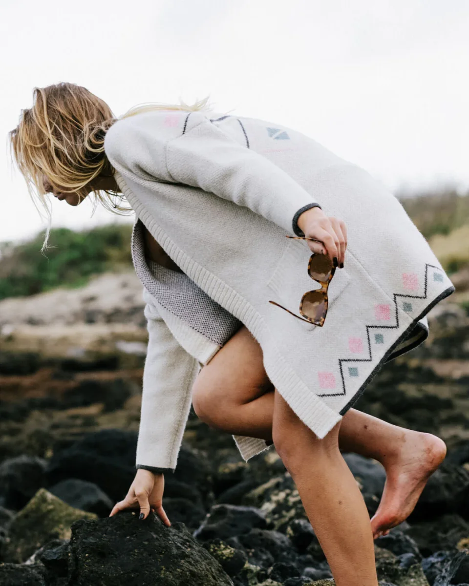 Cardigan en fil recyclé Leif - Blanc cassé – Image 3