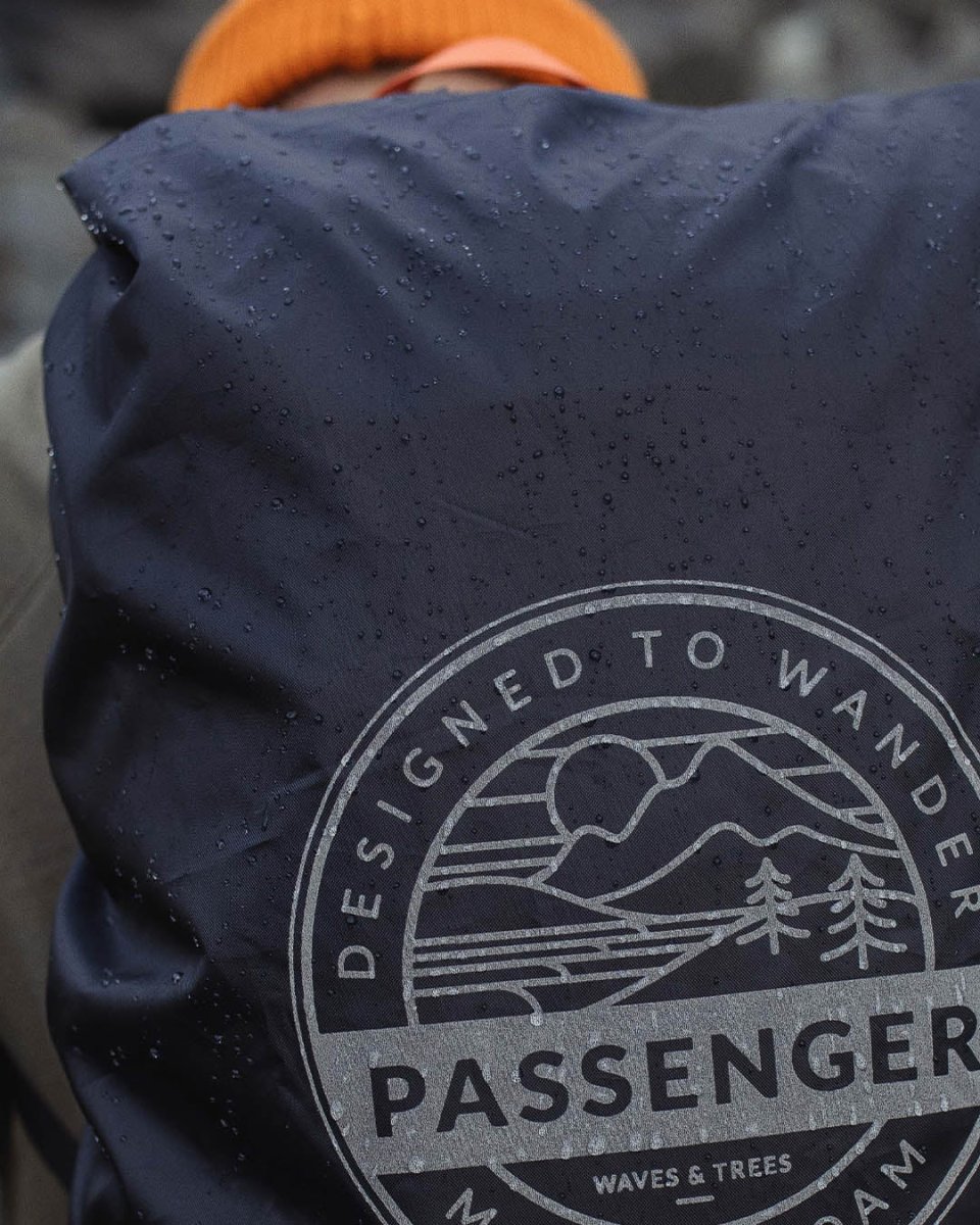 Housse de Sac à Dos Recyclée (18-35L) - Noir – Image 4