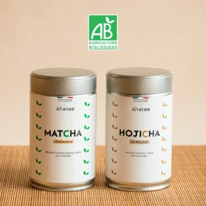 DUO-INDISPENSABLES-_-TH_-MATCHA-C_R_MONIE-BIO-_-TH_-HOJICHA-BIO-Anatae-83430695.pngv1742296009 DUO INDISPENSABLES : THÉ MATCHA CÉRÉMONIE BIO & THÉ HOJICHA BIO