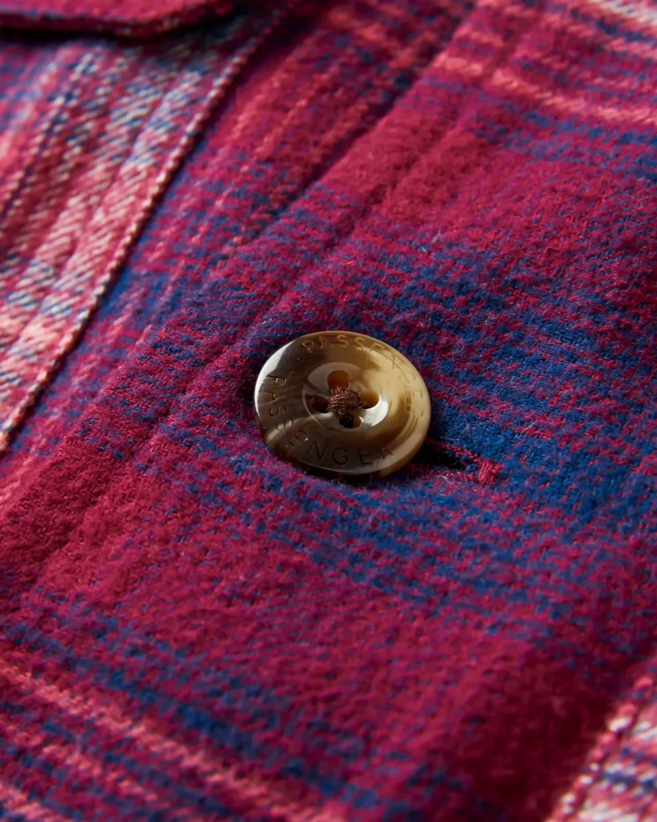 Surchemise Doublée Sherpa Freestyle - Carreaux Vin/Bleu Marine Riche – Image 4