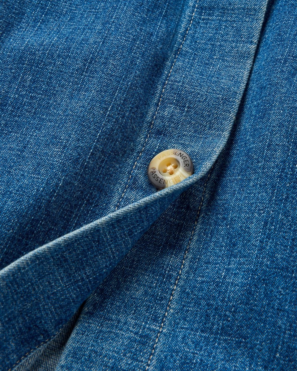 Chemise en coton bio à manches longues Coral - Denim délavé – Image 9