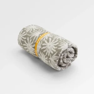 Serviette de voyage recyclée à séchage rapide - Seaweed Pebble Grey