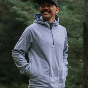 RYFwYXnPw8xXXS8BrRffI0VcejR2afhWUy2xwhLCSR0.jpgv1764248133 Sweat à capuche en polaire recyclée Forestscape à carreaux - gris chiné