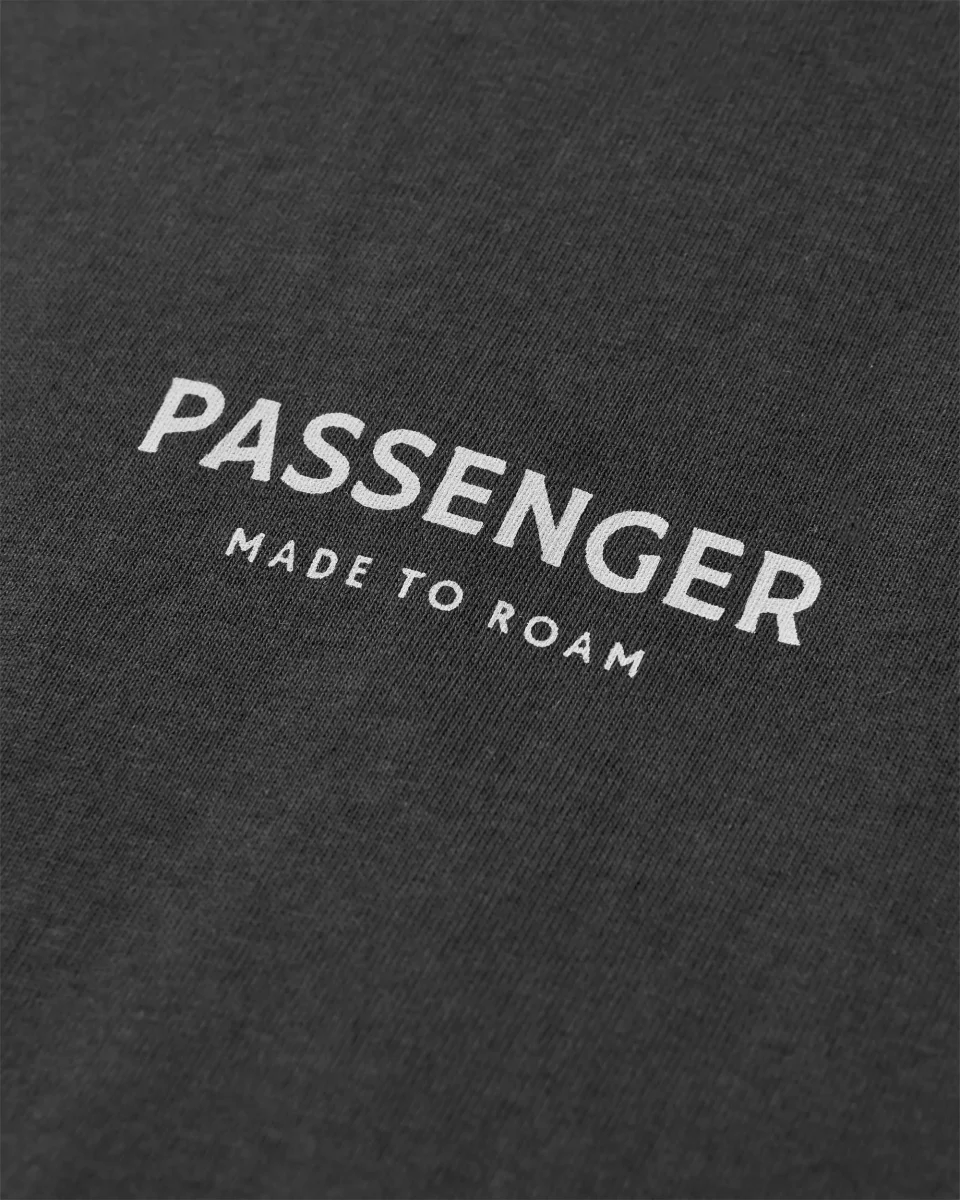T-shirt en coton recyclé Passenger - Noir – Image 5