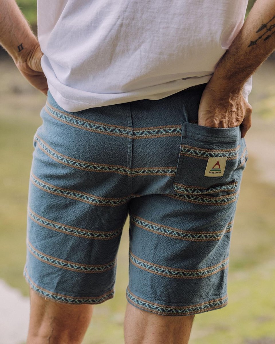 Shorts en Jacquard de Coton Bio Drifter - Rayures Géométriques Méditerranéennes – Image 2