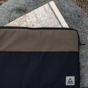 Housse de Laptop Recyclée pour Voyager - Noir/ Kaki
