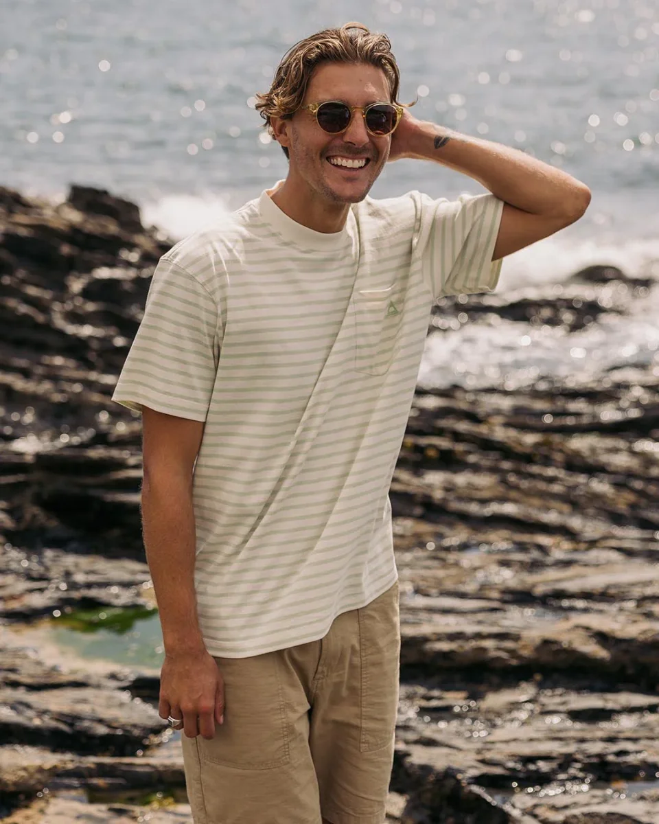 T-shirt coupe décontractée en coton recyclé Zen - rayé vert pomme – Image 4