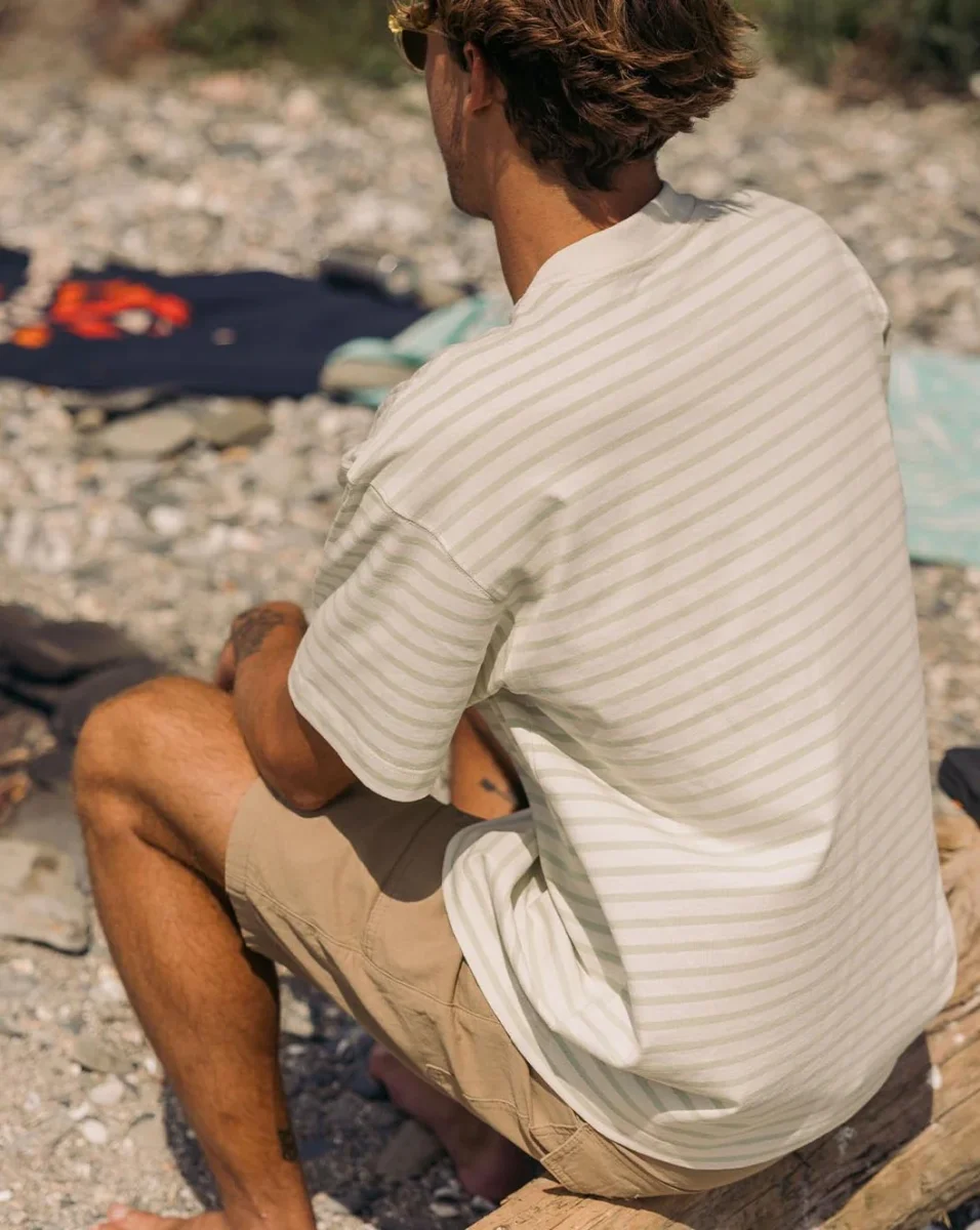 T-shirt coupe décontractée en coton recyclé Zen - rayé vert pomme – Image 5