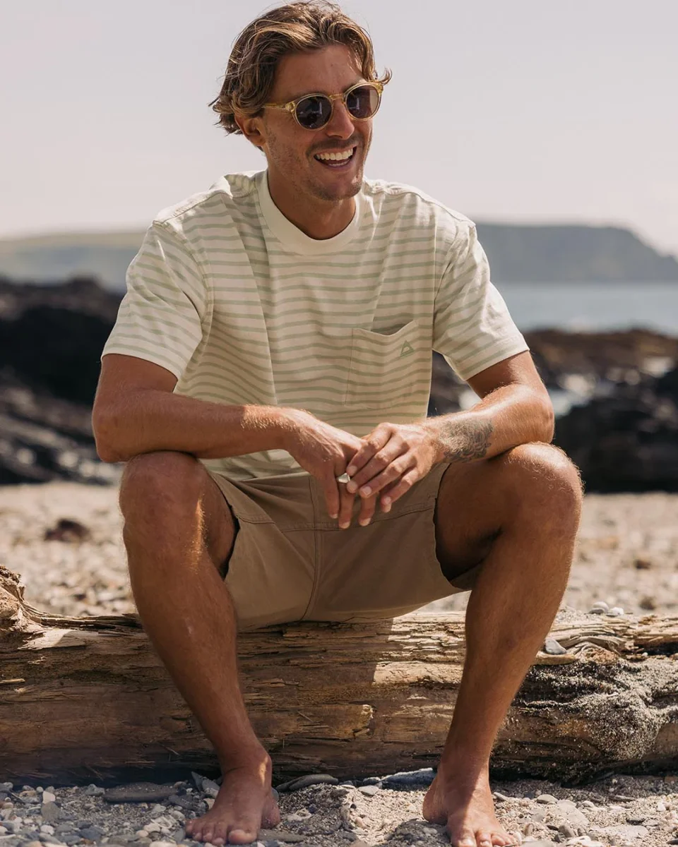 T-shirt coupe décontractée en coton recyclé Zen - rayé vert pomme – Image 3