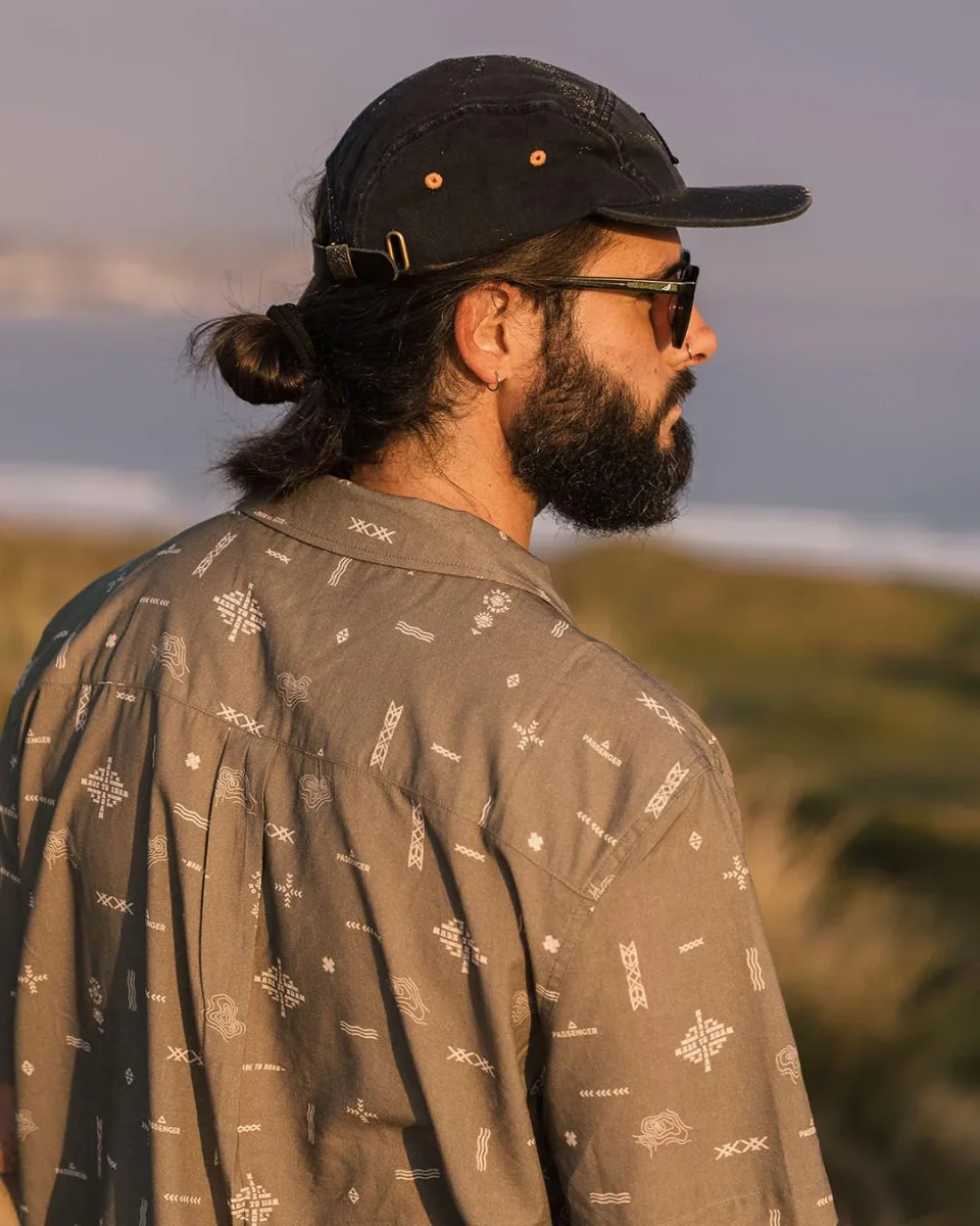 Chemise à Manches Courtes en Coton Bio Cove - Olive Made To Roam – Image 3