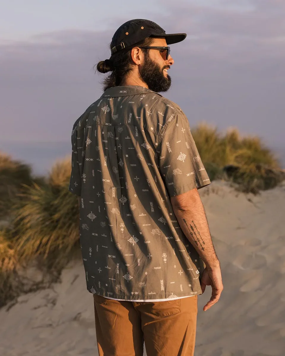 Chemise à Manches Courtes en Coton Bio Cove - Olive Made To Roam – Image 6