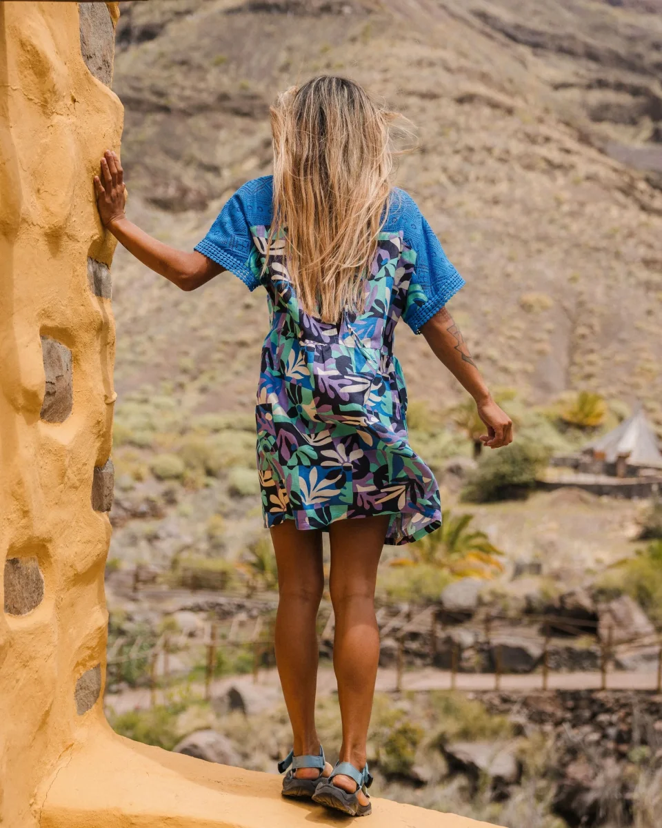 Robe de Plage en Lin Sono - Feuillage de Montagne Violet – Image 3