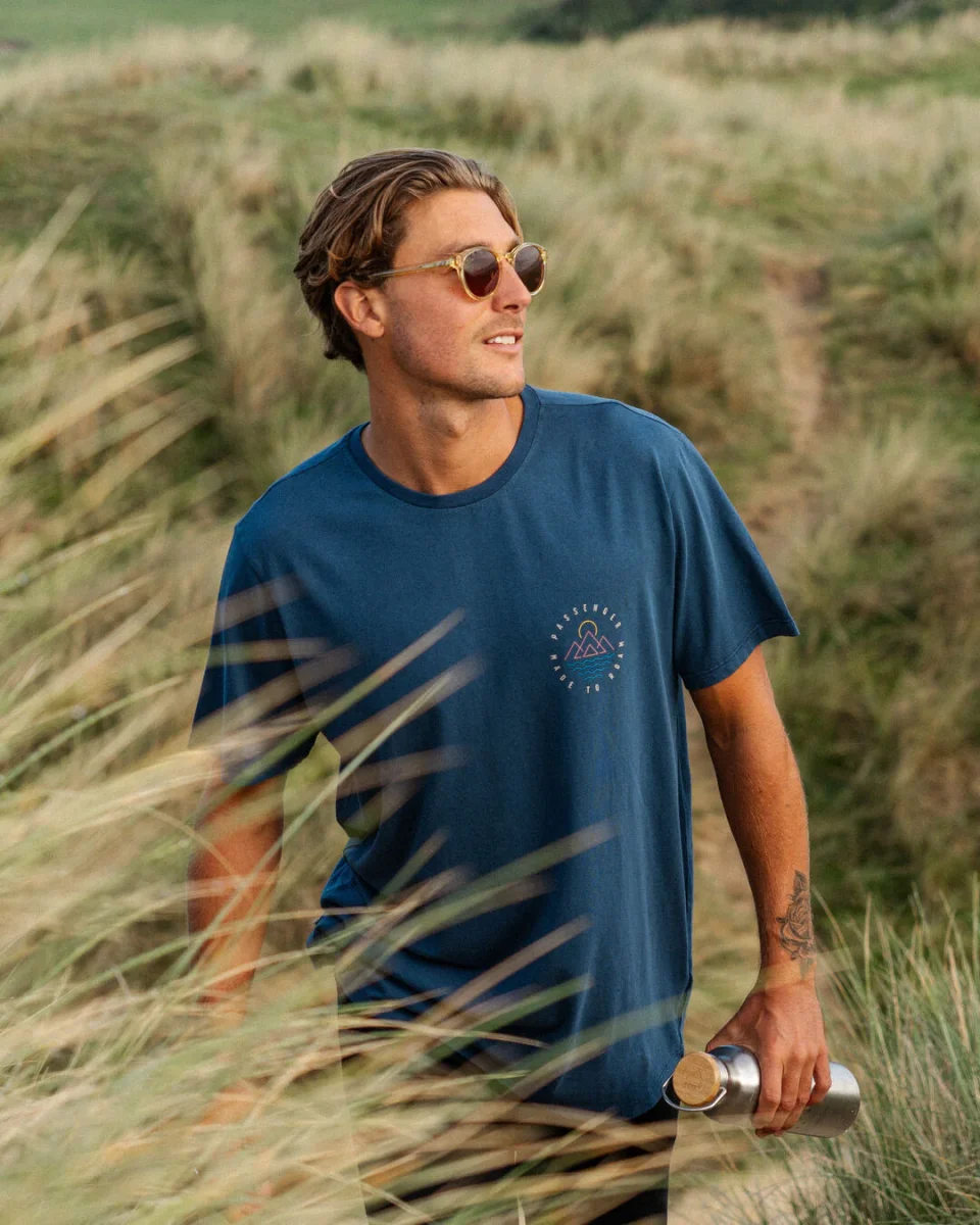 T-shirt en Coton Recyclé Escapism - Denim Foncé – Image 3