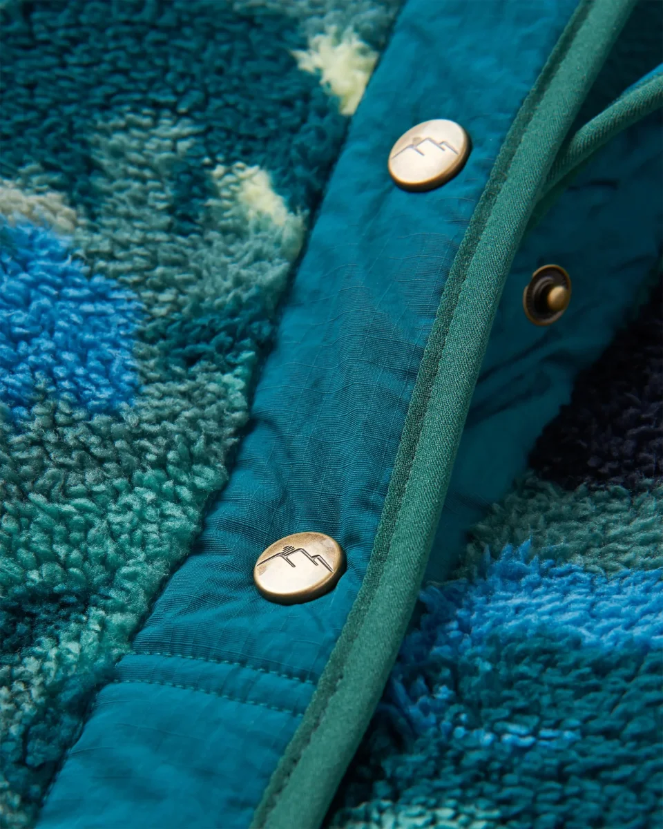 Navegado Recycled Soft-Touch Sherpa Fleece - Alpine Camo Rain Forest – Image 7