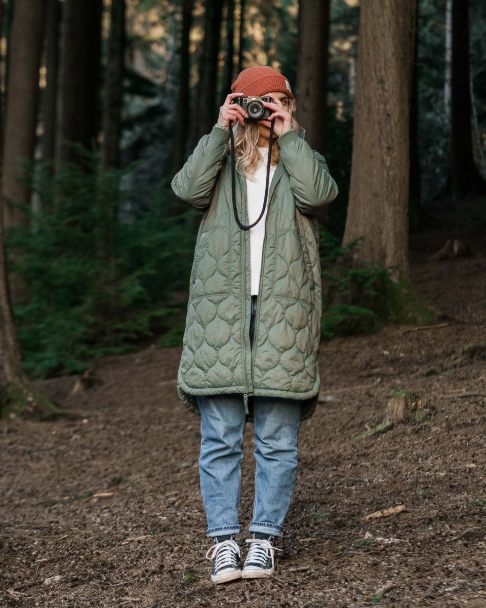 Parka Isolante Recyclée Flora 2.0 Longue - Olive Poussiéreux – Image 6