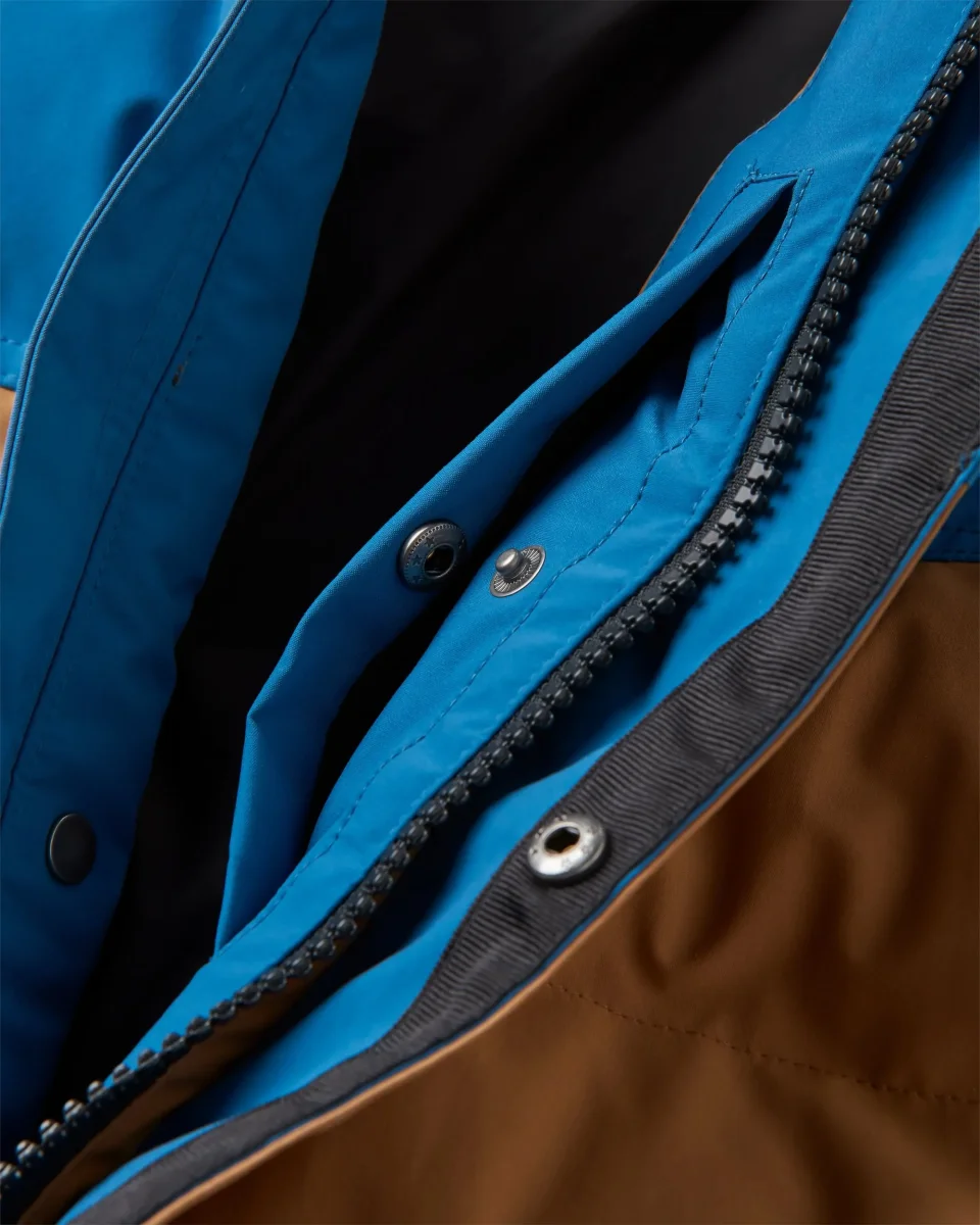 Gilet matelassé recyclé Baltic - Toffee/Bleu Acier – Image 4