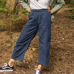 Pantalon Court en Velours Côtelé Biologique Someday 2.0 - Denim Foncé