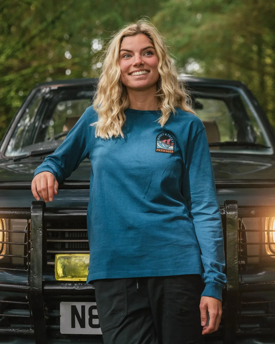 T-shirt manches longues en coton recyclé Waves & Trees - Tidal Blue – Image 3