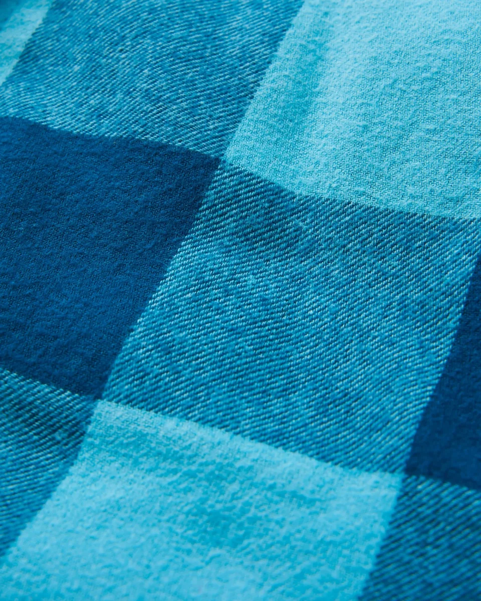 Chemise bio à manches longues Stella - Carreaux bleu rétro – Image 9