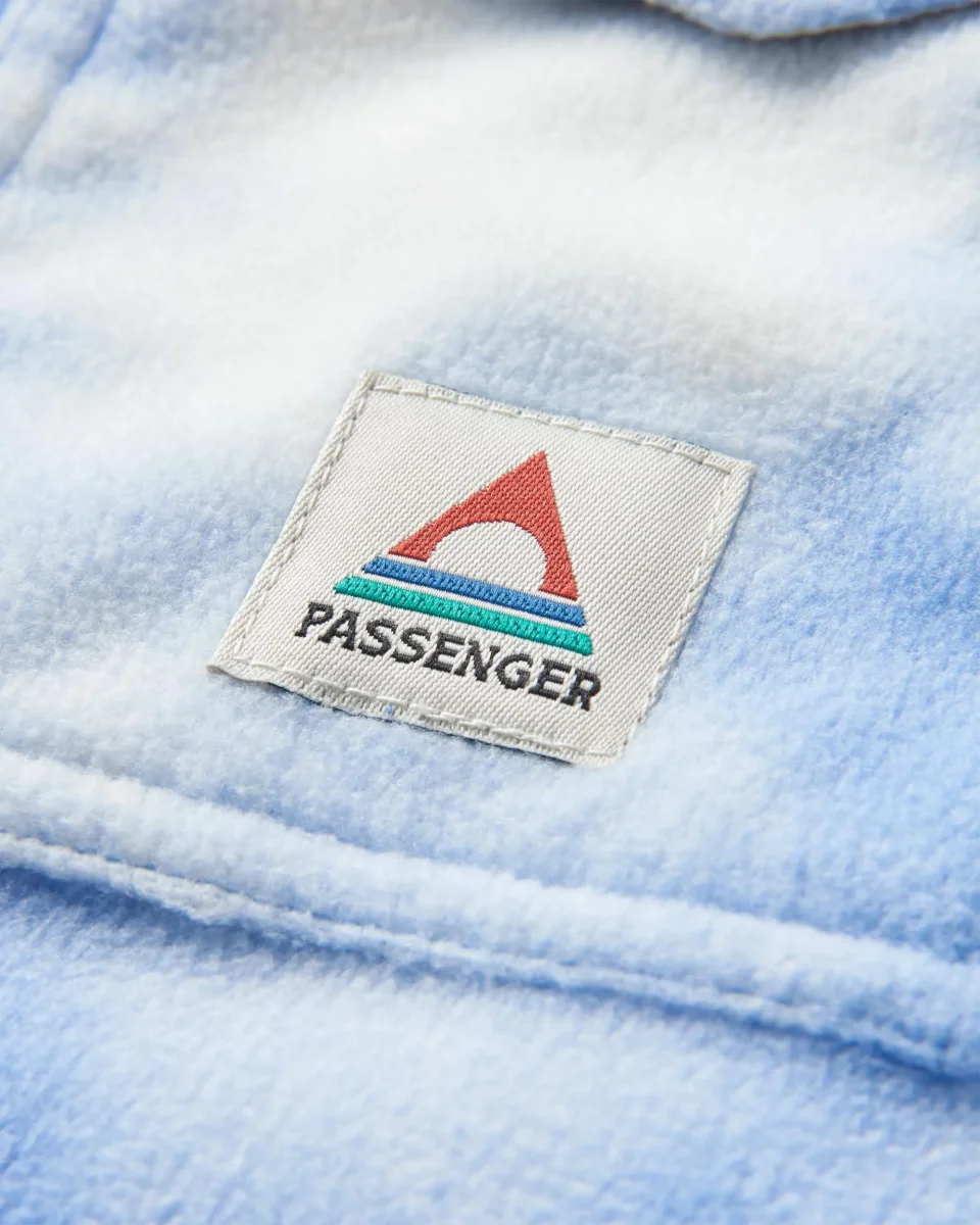 Chemise en polaire recyclée East - Tie Dye Cornflower – Image 3