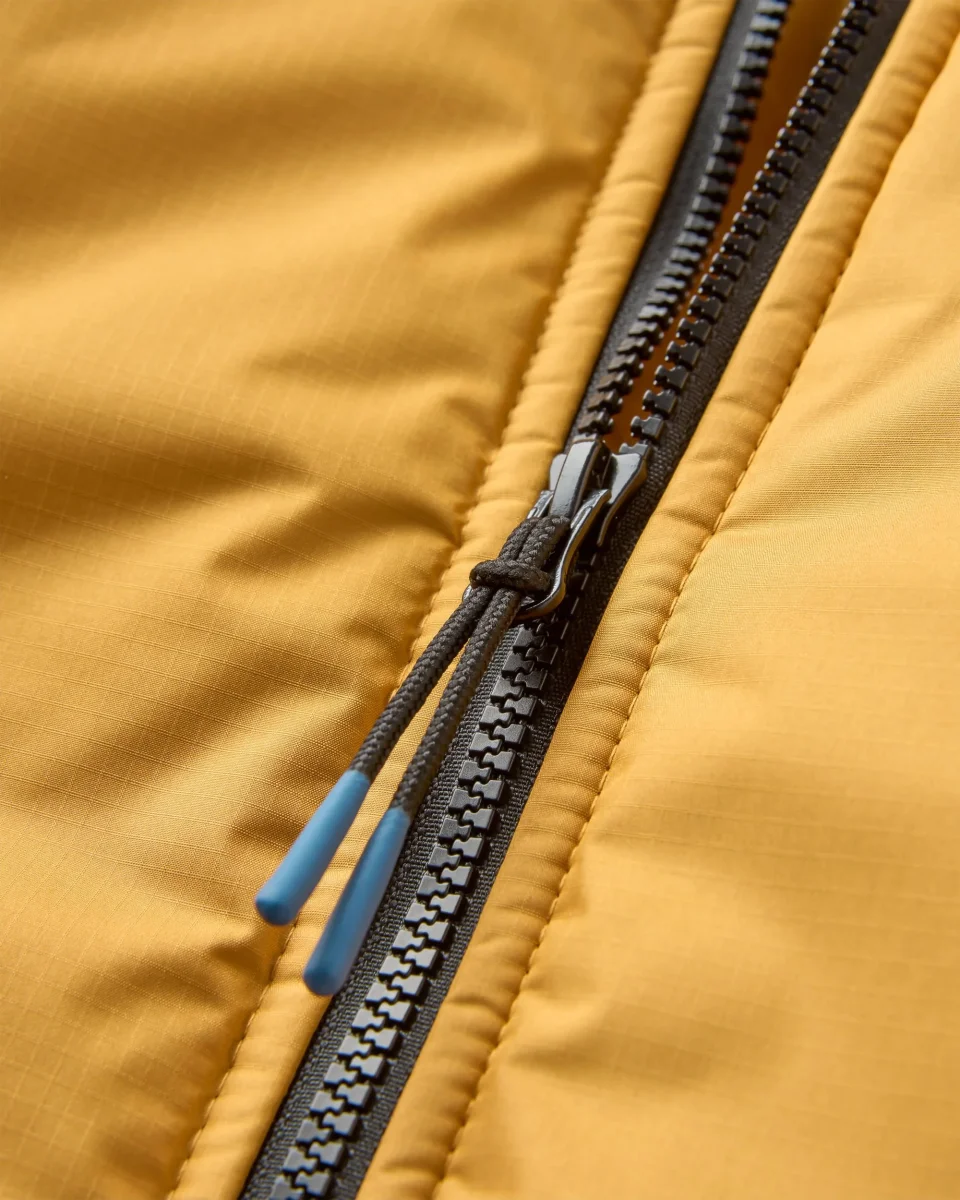 Poncho de surf recyclé doublé sherpa Escapism - Jaune Épicéa – Image 6