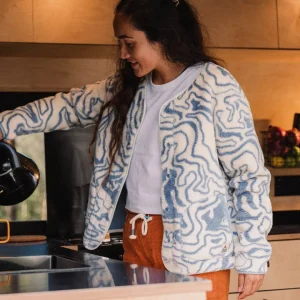 wT_xaXOAt8ZtV9o0zjgUT5k_WI8sTx3Jyg1MtgkhFIs.jpgv1762279580 Veste en Polaire Recyclée Sans Col Iris - Strata Swirl Birch