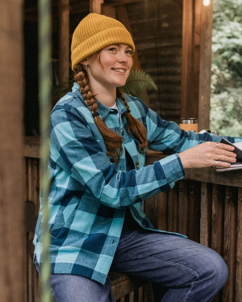 Chemise bio à manches longues Stella - Carreaux bleu rétro – Image 4